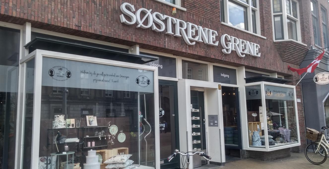 Die beliebte dänische Kette "Søstrene Grene" in Groningen. Es befinden sich weitere Stores in über 10 Ländern. Die beliebte dänische Kette "Søstrene Grene" in Groningen. Es befinden sich weitere Stores in über 10 Ländern.